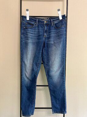 Universal Thread Women 8/29S Mid Rise Skinny Jeans Denim Blue Short